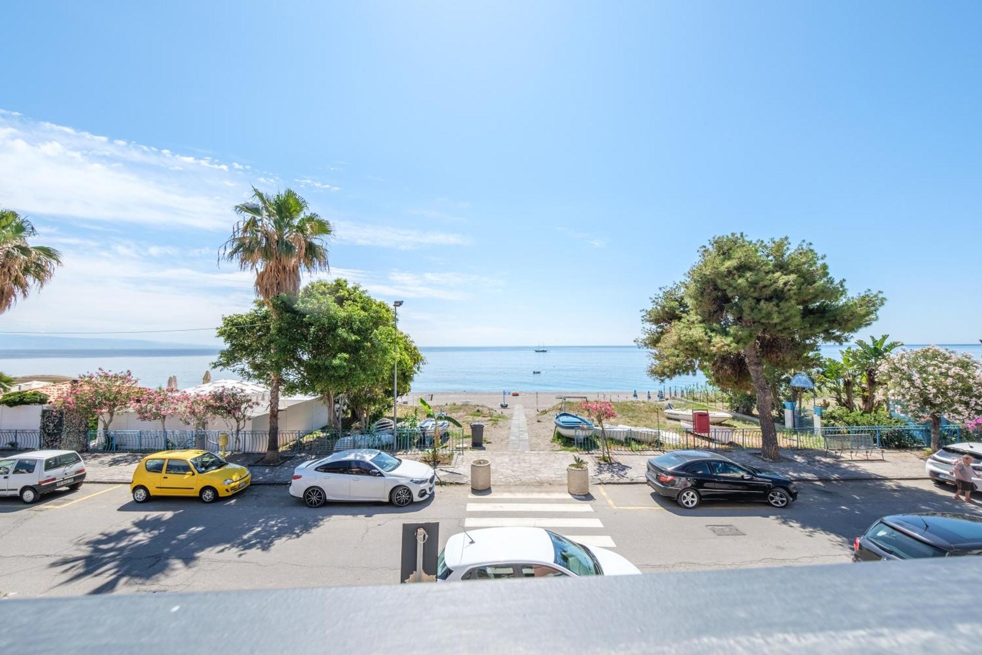 Taormina Beach Front - 马萨奥 外观 照片